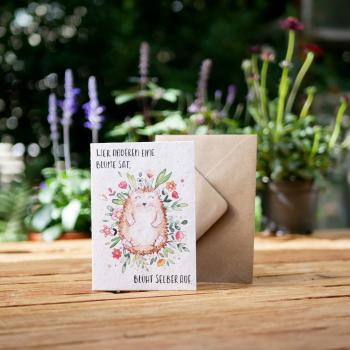 Einpflanzbare Grußkarte "Wer anderen eine Blume sät" mit Kamillensamen