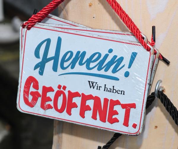 Blechschild Herein Geöffnet
